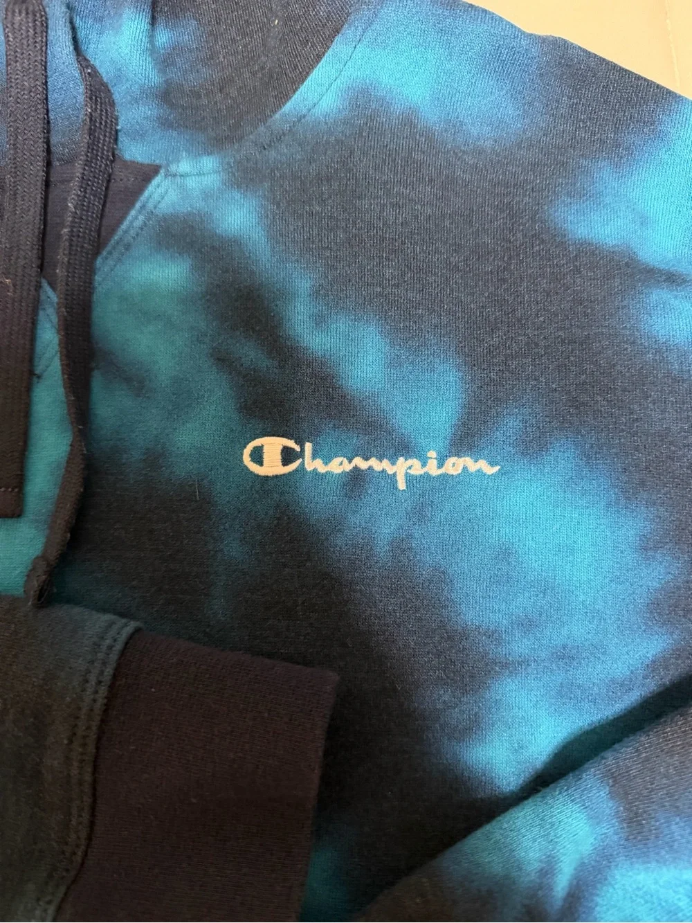💥 KIDS Champion Blue Tie-Dye Hooded Sweatshirt - Picture 2 of 9